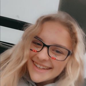 Meet your Posher, Jayelle